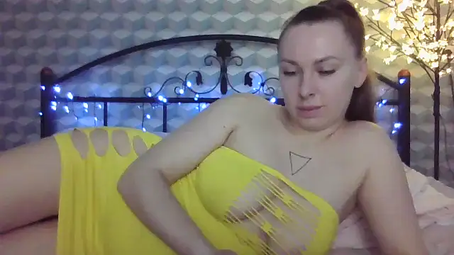 Snapshot of _Leslyy_Solo_1 chatting on January 28, 2025, 1:05 pm Leslyy Solo 1 online show from January 28, 2025, 1:05 pm