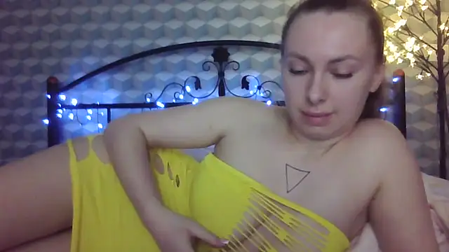 Snapshot of _Leslyy_Solo_1 chatting on February 8, 2025, 6:55 pm Leslyy Solo 1 online show from February 8, 2025, 6:55 pm