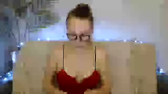 Snapshot of _Leslyy_Solo_1 chatting on November 4, 2025, 6:40 pm Leslyy Solo 1 online show from November 4, 2025, 6:40 pm