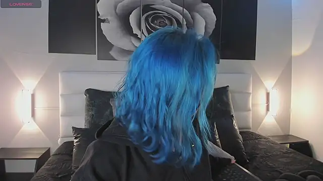 sofi bakerr online show from October 2, 2025, 11:39 am