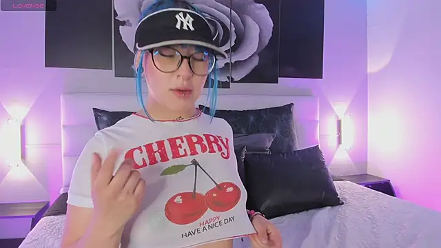 sofi bakerr online show from October 16, 2025, 11:44 am