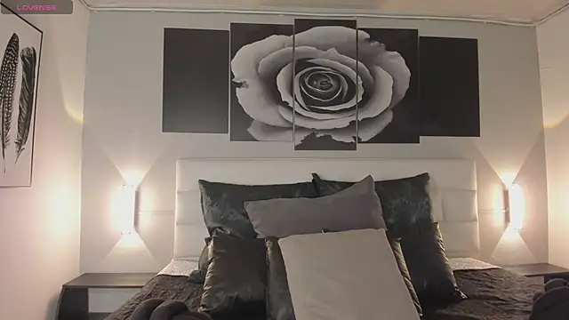 sofi bakerr online show from November 4, 2025, 11:31 am