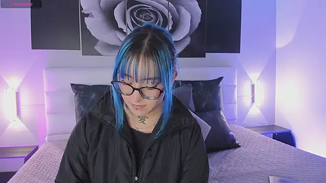 sofi bakerr online show from December 19, 2025, 11:39 am