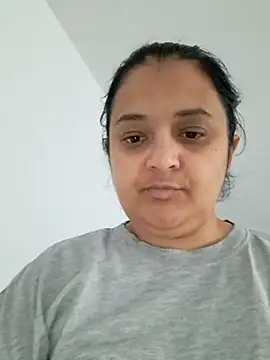 sarahhh1987 online show from November 21, 2025, 9:41 am