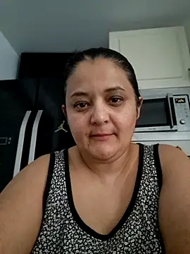 sarahhh1987 online show from February 7, 2026, 7:23 am