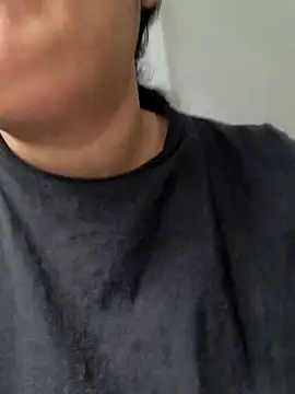 sarahhh1987 online show from March 3, 2026, 7:36 am