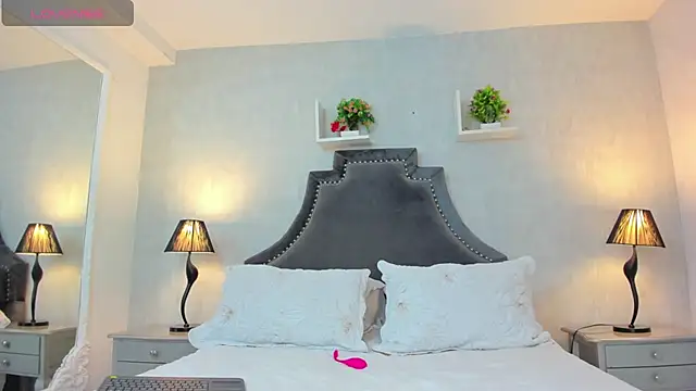 Snapshot of AnntoniaWood chatting on December 19, 2024, 12:45 pm AnntoniaWood online show from December 19, 2024, 12:45 pm