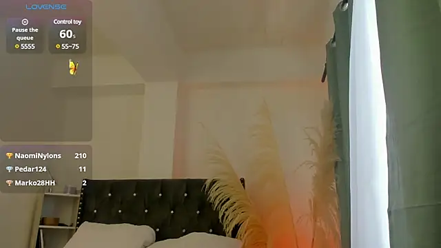 Snapshot of AnntoniaWood chatting on January 28, 2025, 4:52 pm AnntoniaWood online show from January 28, 2025, 4:52 pm