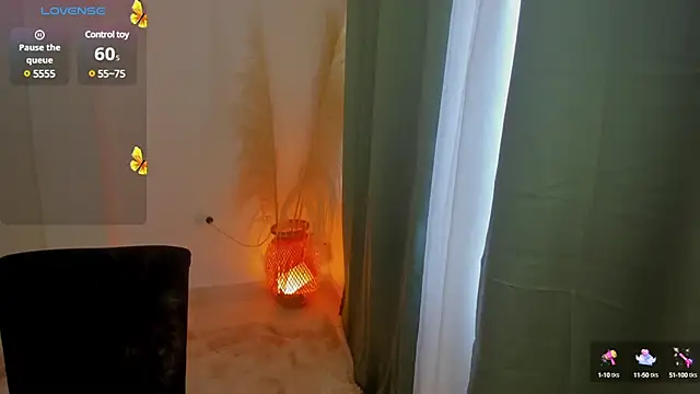 Snapshot of AnntoniaWood chatting on February 20, 2025, 2:13 pm AnntoniaWood online show from February 20, 2025, 2:13 pm