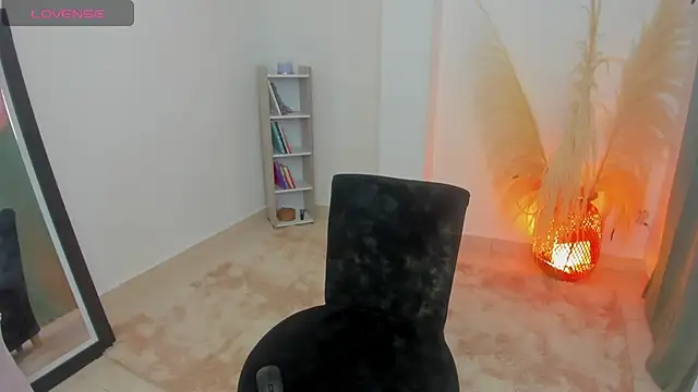 Snapshot of AnntoniaWood chatting on March 8, 2025, 2:40 pm AnntoniaWood online show from March 8, 2025, 2:40 pm