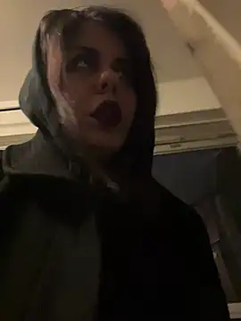 holyeroticss online show from February 12, 2025, 4:44 am