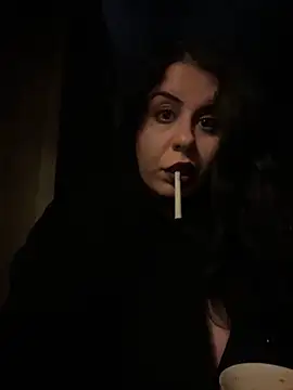 holyeroticss online show from February 28, 2025, 2:53 am