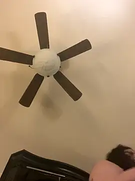 holyeroticss online show from October 8, 2025, 2:53 am