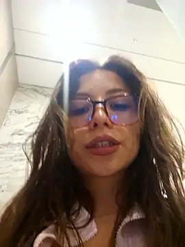 mmmVirginia online show from December 17, 2025, 7:53 pm