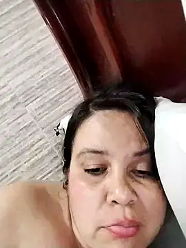 lunanataly online show from February 22, 2025, 3:01 am