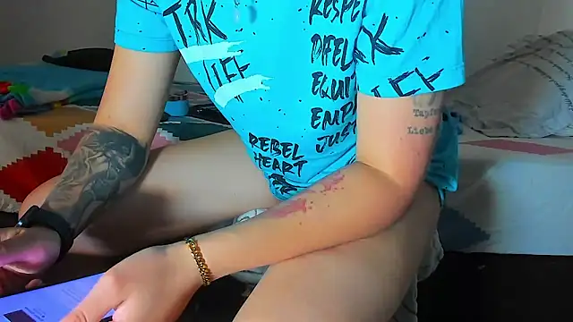 Sexyboy 666 online show from December 16, 2025, 1:38 pm