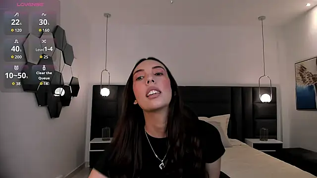 AnaisNin online show from October 5, 2025, 5:44 pm