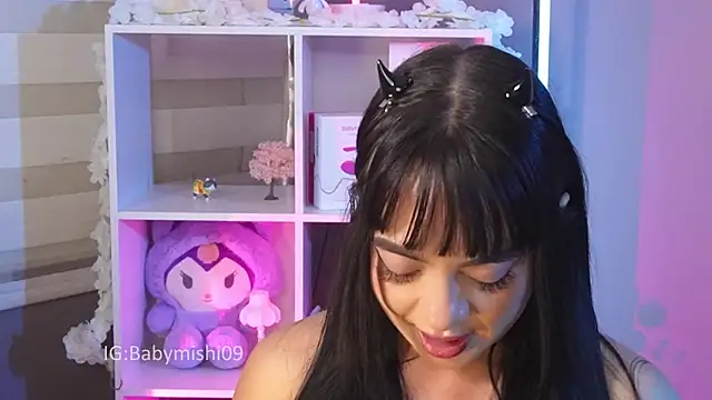 Snapshot of Shani_tay chatting on July 1, 2026, 6:40 pm Shani tay online show from July 1, 2026, 6:40 pm
