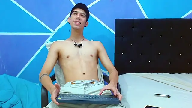 jhony-sex online show from January 19, 2025, 7:58 pm