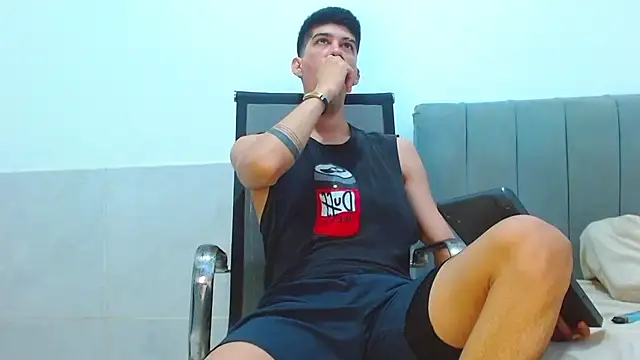 jhony-sex online show from May 15, 2026, 7:15 am