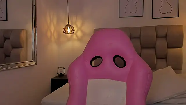 Susan-Sweet-7 online show from September 19, 2025, 8:09 pm