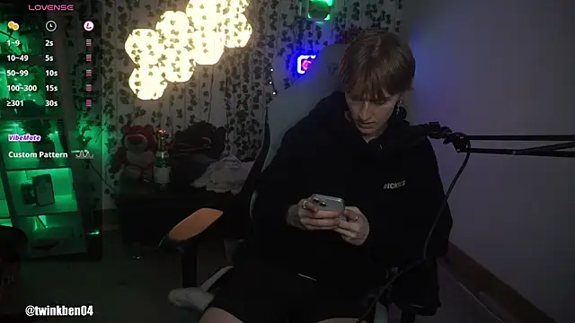 twinkben online show from September 9, 2025, 7:57 pm