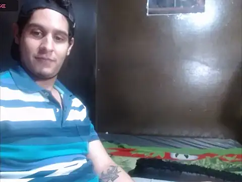 Snapshot of blackwolf_whitebee chatting on October 24, 2025, 3:58 am blackwolf whitebee online show from October 24, 2025, 3:58 am