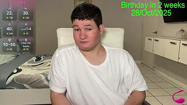 Lorenzo hernandez online show from October 5, 2025, 12:09 am