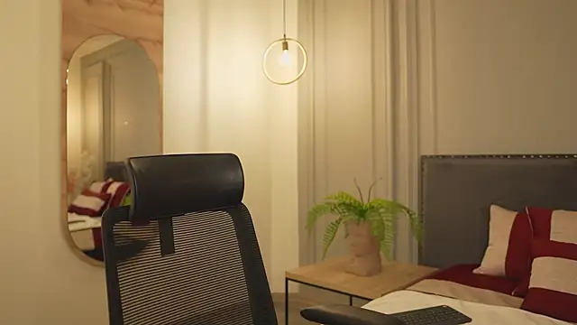 IrisBaker online show from February 17, 2026, 10:16 pm