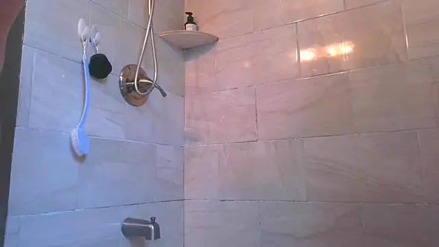 paytonkelly online show from September 19, 2025, 11:44 am