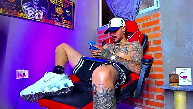 smoker445 online show from October 3, 2025, 10:56 am