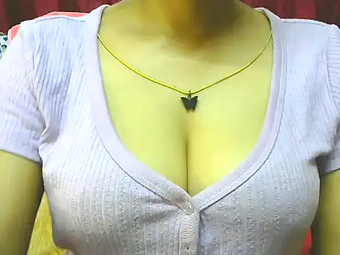 ishmita99 online show from September 9, 2025, 4:06 pm