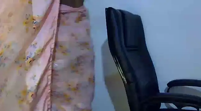 lola-   online show from December 12, 2024, 7:15 pm