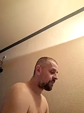 Huncutkuki online show from December 27, 2024, 4:32 pm