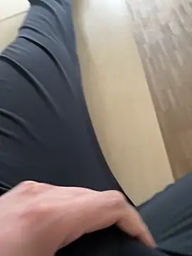 bigschlong290 online show from September 25, 2025, 2:21 pm