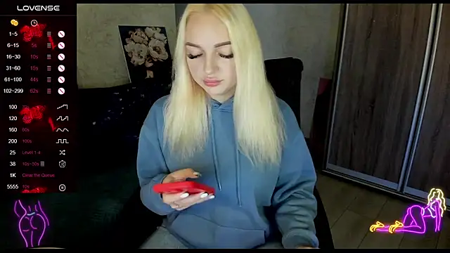 Stella  Cox online show from October 16, 2025, 5:19 am