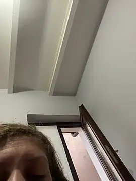 Snapshot of andreinitahg chatting on January 3, 2025, 4:27 pm andreinitahg online show from January 3, 2025, 4:27 pm