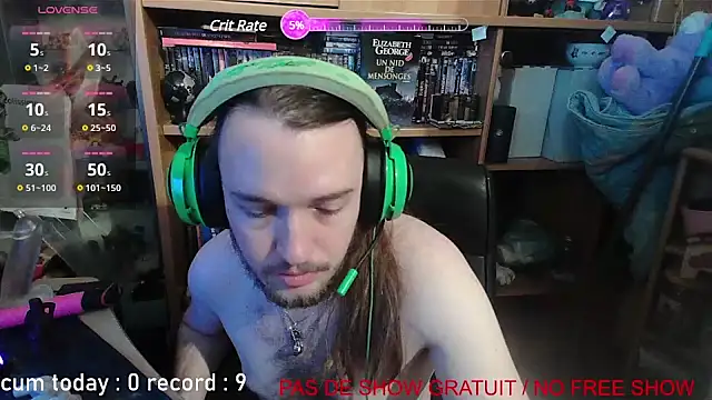 nicolasdumand21 online show from February 10, 2025, 3:42 pm