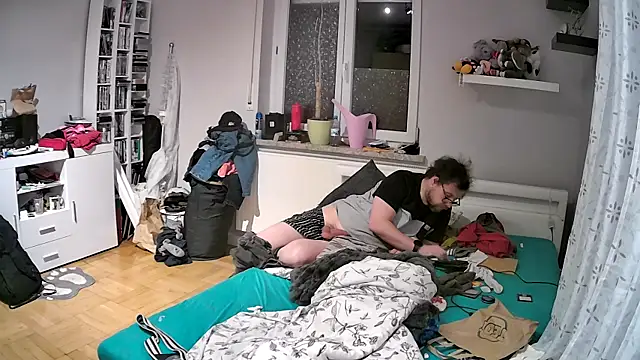 Snapshot of larsgessner30 chatting on October 30, 2025, 12:23 am larsgessner30 online show from October 30, 2025, 12:23 am