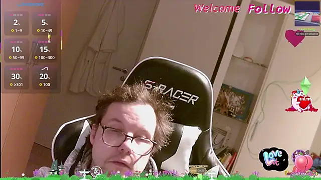 Snapshot of larsgessner30 chatting on May 10, 2026, 8:25 pm larsgessner30 online show from May 10, 2026, 8:25 pm