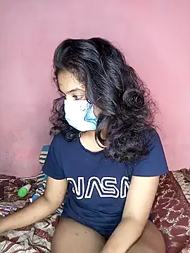 Snapshot of nadeeshakodituwakku chatting on January 9, 2025, 10:20 am nadeeshakodituwakku online show from January 9, 2025, 10:20 am