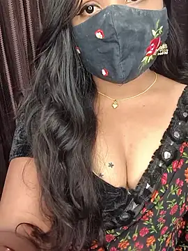 Tanvi-patil online show from January 5, 2026, 5:27 pm