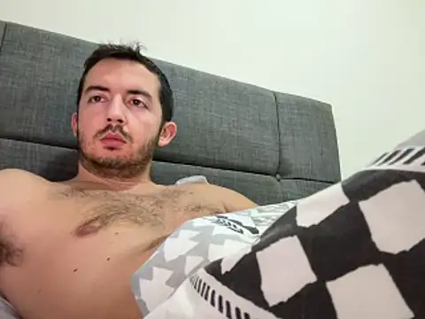 laynufff online show from December 22, 2025, 5:10 pm