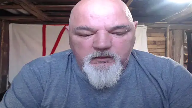 Snapshot of Newfiesausage1972 chatting on May 3, 2026, 4:57 pm Newfiesausage1972 online show from May 3, 2026, 4:57 pm