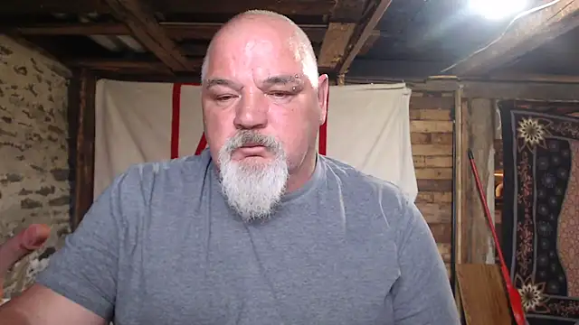 Snapshot of Newfiesausage1972 chatting on May 19, 2026, 12:33 pm Newfiesausage1972 online show from May 19, 2026, 12:33 pm