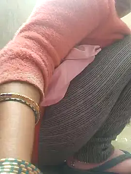 Snapshot of Simaran_bhabhi chatting on January 28, 2025, 6:16 am Simaran bhabhi online show from January 28, 2025, 6:16 am