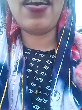 Snapshot of Simaran_bhabhi chatting on February 10, 2025, 12:18 pm Simaran bhabhi online show from February 10, 2025, 12:18 pm