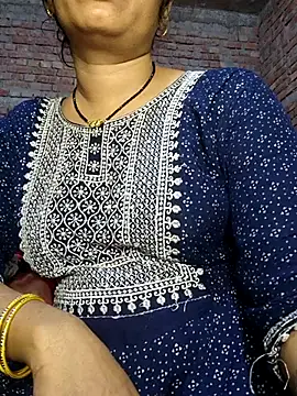 Snapshot of Simaran_bhabhi chatting on February 18, 2025, 6:48 am Simaran bhabhi online show from February 18, 2025, 6:48 am