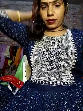 Snapshot of Simaran_bhabhi chatting on February 18, 2025, 2:49 pm Simaran bhabhi online show from February 18, 2025, 2:49 pm