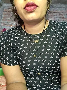 Snapshot of Simaran_bhabhi chatting on March 1, 2025, 4:15 am Simaran bhabhi online show from March 1, 2025, 4:15 am